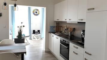 Kühlschrank, Herdplatte, Geschirrspüler