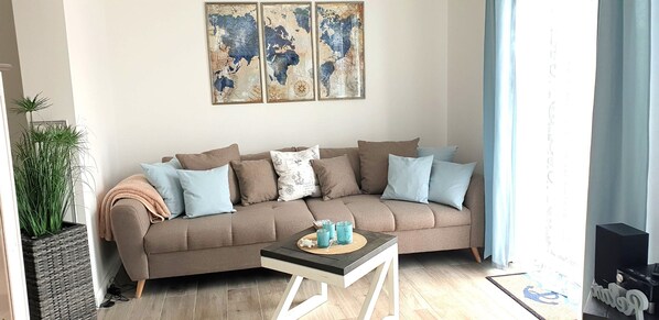 Smart TV, books, music library, video library