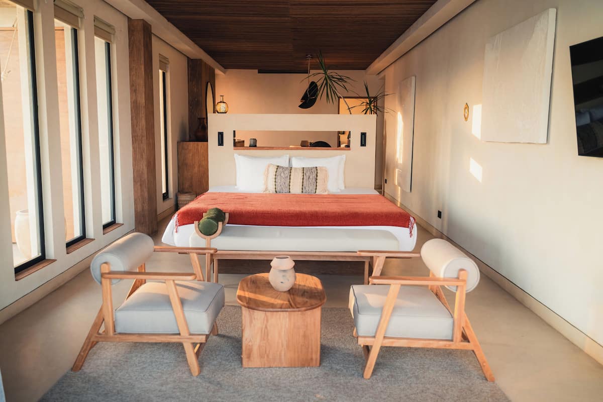 Corner Suite | Premium bedding, down duvets, minibar, in-room safe