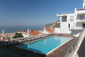 Pool - Oceanview Dreamer's Delight (Nazaré)
