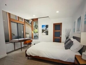 4 quartos, ferros/tábuas de passar roupa, Wi-Fi, roupa de cama