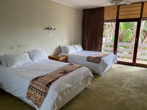 Free WiFi, bed sheets - AB Lodge (Gqeberha (Port Elizabeth))