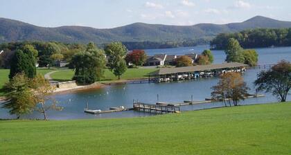 Libby's Lake View on Smith Mountain Lake - Inquire about long term rentals!