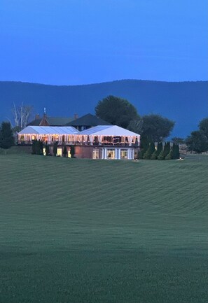 Exterior - Libby's Lake View on Smith Mountain Lake  - Inquire about long term rentals! (Moneta)