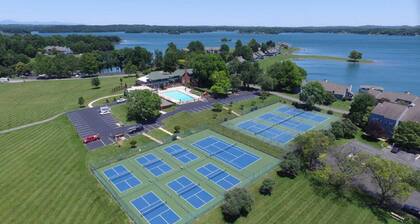 Libby's Lake View on Smith Mountain Lake - Inquire about long term rentals!