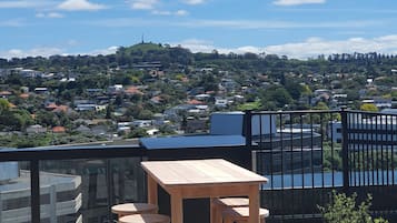 Apartment, 2 Schlafzimmer | Blick vom Balkon