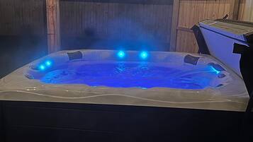 室外 SPA 浴缸