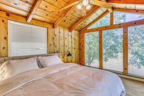 3 chambres, fer et planche à repasser, accès Internet, draps fournis