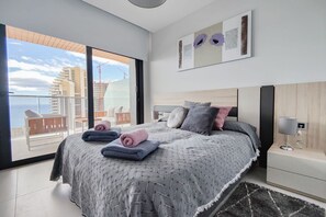 2 bedrooms, desk, iron/ironing board, WiFi - SUNSET WAVES DReaM apartment (Benidorm)