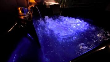 Bain à remous intérieur