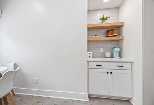 Charming Cottage - Saints Streets - Fully Renovated