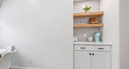 Charming Cottage - Saints Streets - Fully Renovated