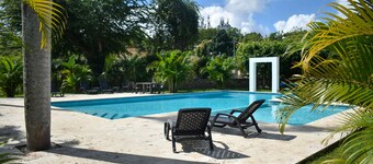 2JA マネジメント グループ - ホワイト ヒル コンド