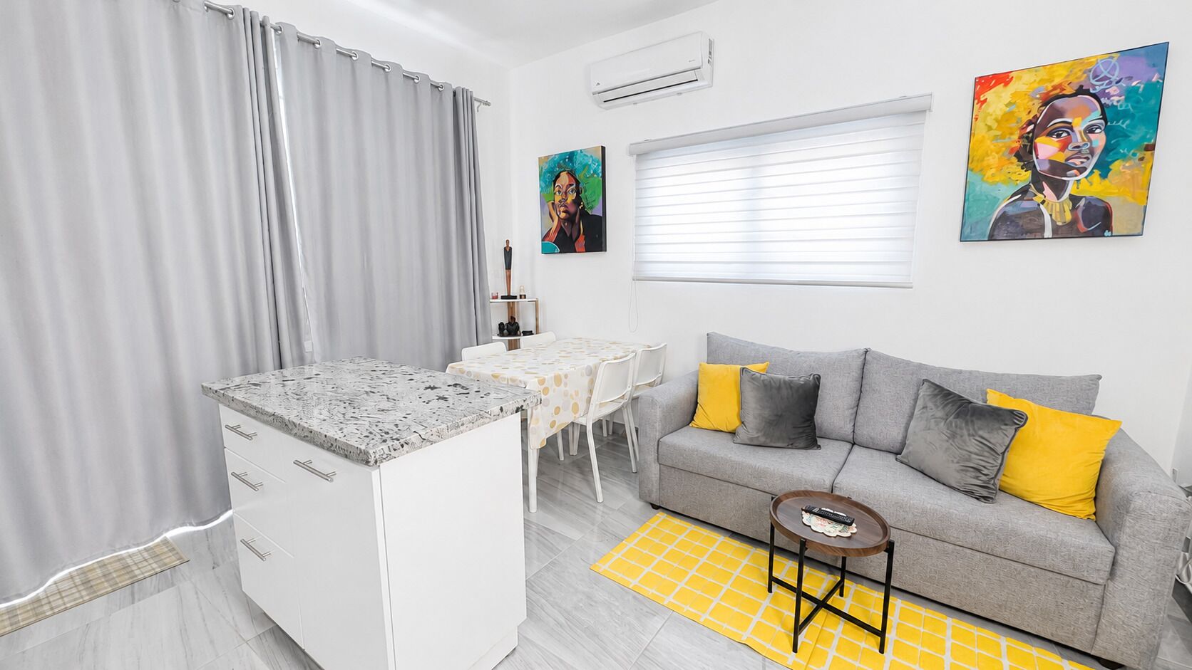 Deluxe Apartment | In-room safe, laptop workspace, blackout drapes, WiFi (free)