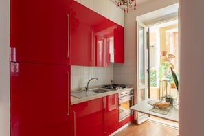 Private kitchen - iFlat | Red Roman Flat with terrace (Roma)