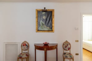 Interior - iFlat | Red Roman Flat with terrace (Roma)