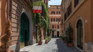 Exterior - iFlat | Margutta Colors on Canvas Apartment (Rome)