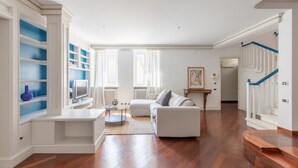 Living area - iFlat | Margutta Colors on Canvas Apartment (Rome)