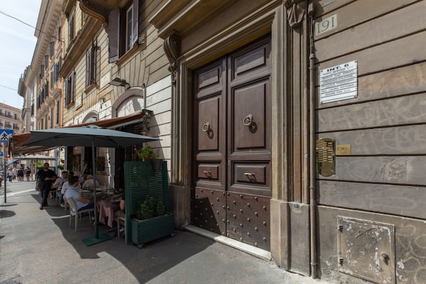 Exterior - iFlat | Home with views (Roma)