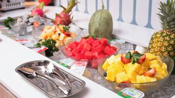 含每日吃到飽早餐