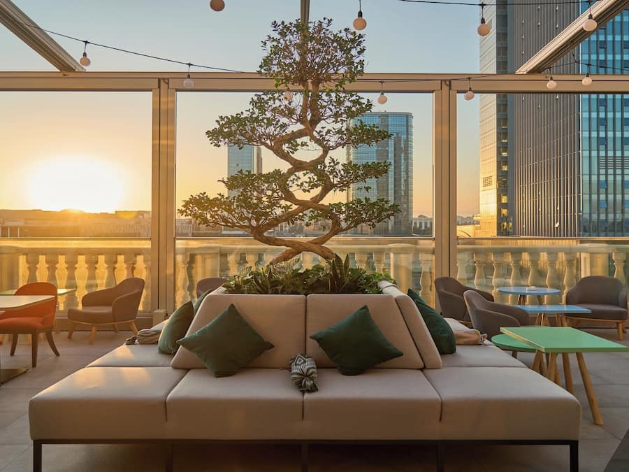 Breakfast, lunch and dinner served