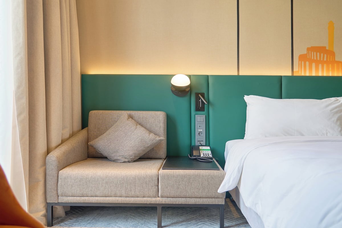 Room amenity