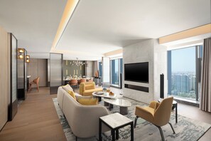 Living area - Crowne Plaza Jinan Runhua Hotel by IHG (Jinan)