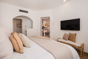 2 Schlafzimmer, Reisekinderbett, kostenloses WLAN, Bettwäsche