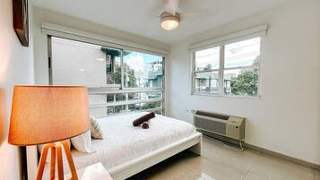 2 Schlafzimmer, Reisekinderbett, kostenloses WLAN, Bettwäsche