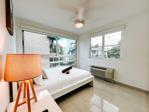 2 Schlafzimmer, Reisekinderbett, kostenloses WLAN, Bettwäsche