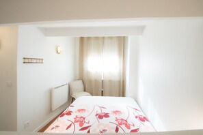 1 camera, ferro/asse da stiro, Wi-Fi gratuito, lenzuola