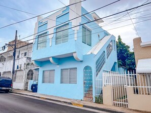 Exterior - Comfy & Bright Apt @ Calle Loiza - Walk to Beach (San Juan)