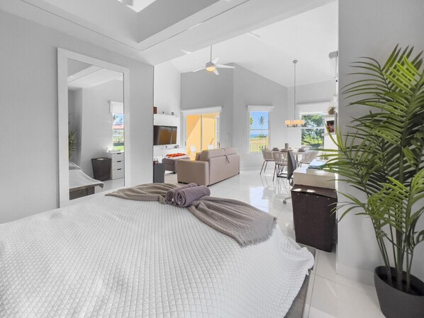 1 bedroom, desk, travel crib, free WiFi