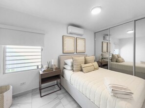 4 bedrooms, desk, travel crib, free WiFi