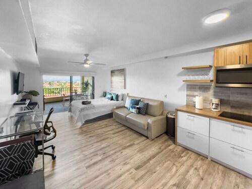 Ocean View Getaway for 4 in Beautiful Palmas