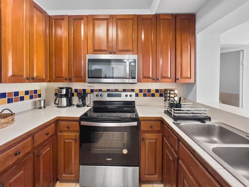 Oasis Beach Apt in Palmas del Mar w/ Pool & Views