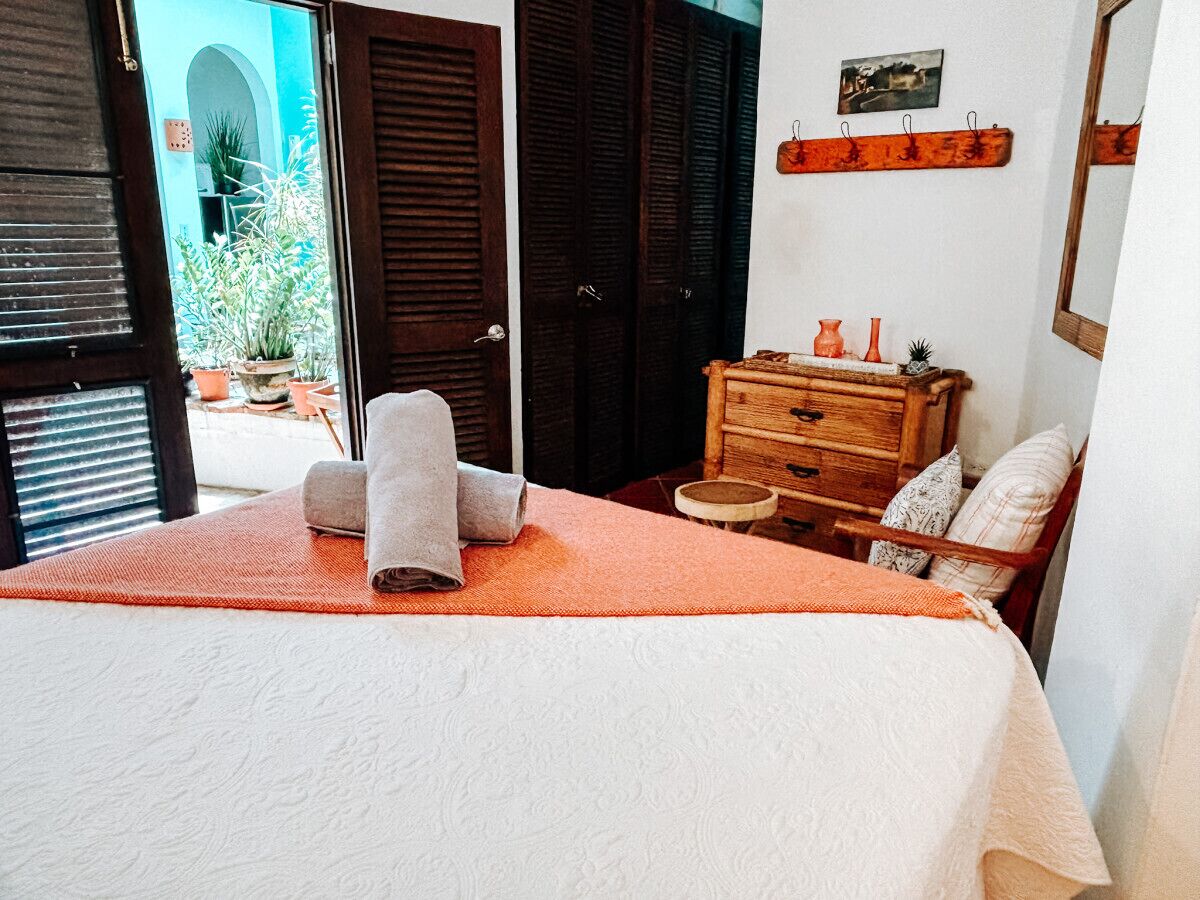 2 bedrooms, desk, travel crib, free WiFi