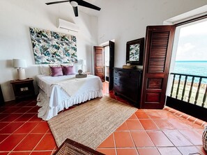 2 bedrooms, desk, travel cot, free WiFi