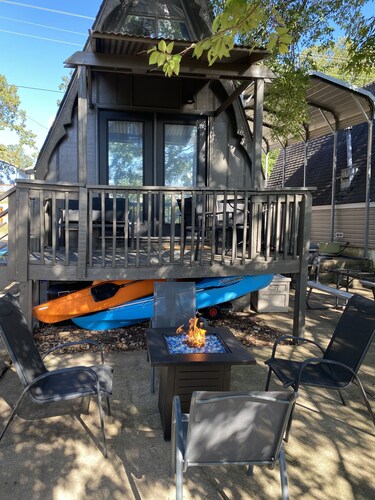 Kayak Cottage - Free kayaks and fire pit