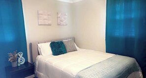 2 bedrooms, iron/ironing board, travel cot, free WiFi