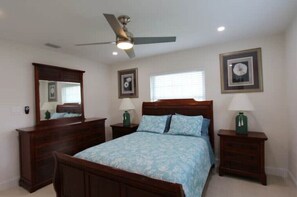 3 bedrooms, iron/ironing board, free WiFi, bed sheets