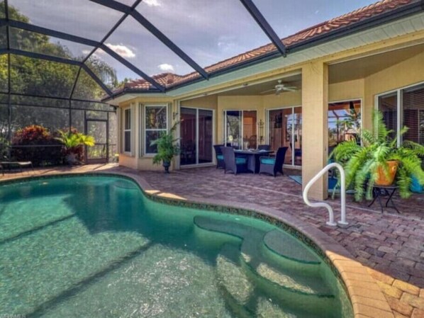 Pool - Gorgeous Lely Resort pool home<br> (Naples)