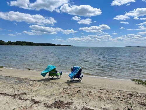 The Uncorked Cottage ~North River Retreat~North VA