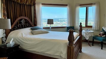 Basic Double Room, 1 Queen Bed, Ensuite, Mountain View | WiFi (free), bed sheets