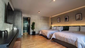 Deluxe Double Room | Premium bedding, down duvets, in-room safe, desk