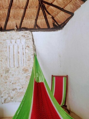 Toloque Coronado | Individually decorated, individually furnished, desk, iron/ironing board - Hotel y Museo Aldea Maya Toktli Orígenes (Izamal)