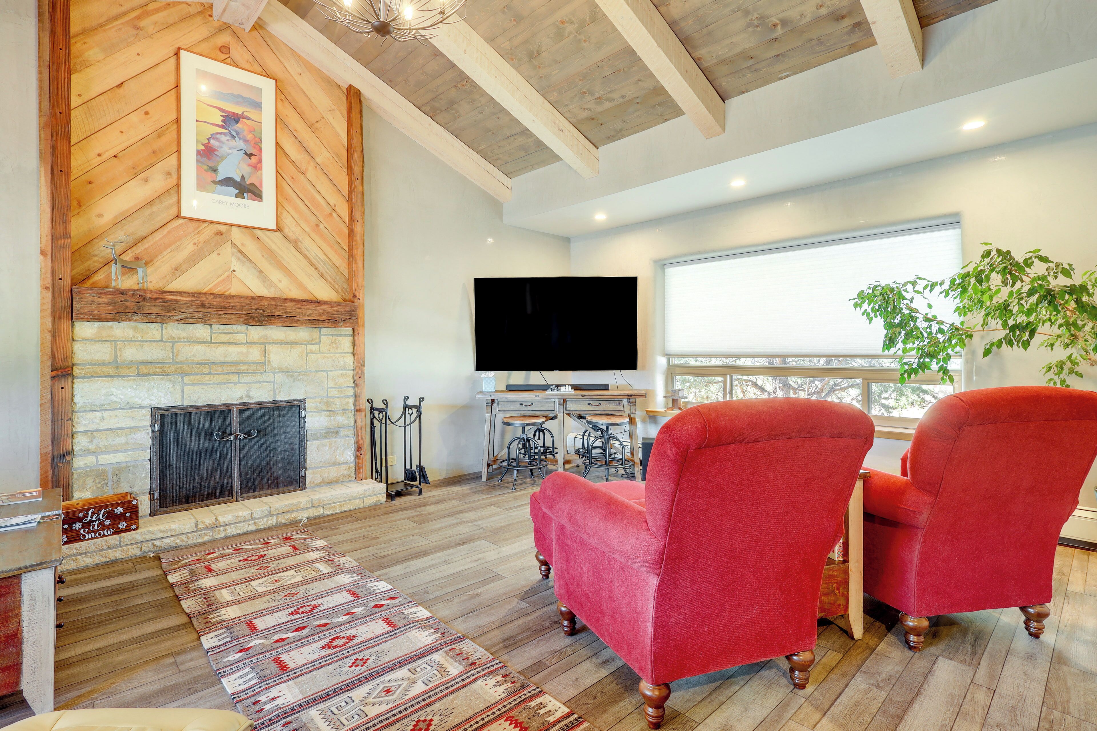 Scenic Santa Fe Vacation Rental W/ Views + Hot Tub - Santa Fe, NM
