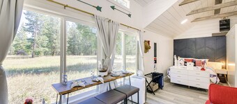 Eureka Vacation Rental: Steps to Creek & Fishing!