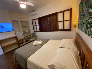 1 bedroom, hypo-allergenic bedding, free WiFi, bed sheets