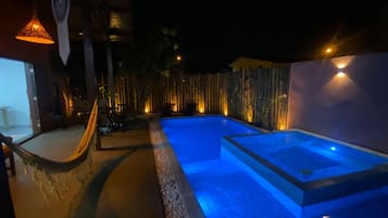 Outdoor pool, open 10:00 AM to 9:30 PM, pool loungers